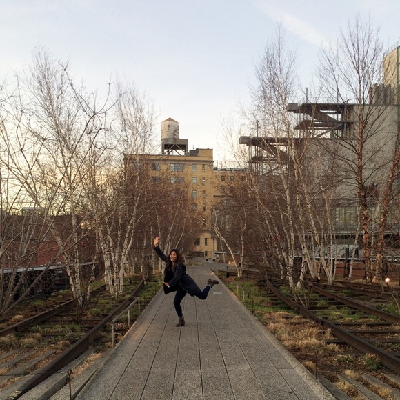 Meet your Posher, Belinda - Picture 1 of 1